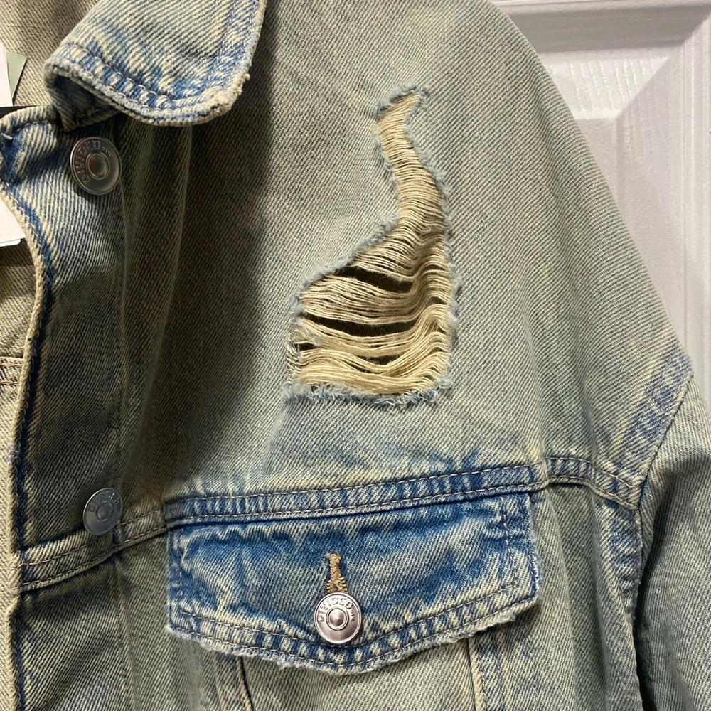 Distressed Denim Jacket - Picture 4 of 8